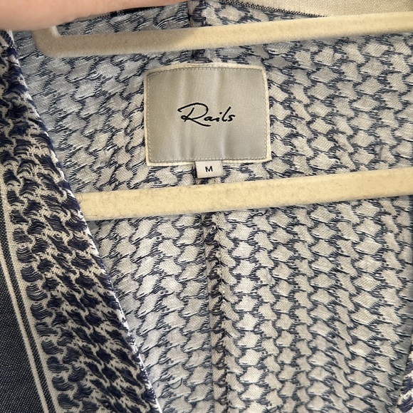 Rails Top - Picture 3 of 10